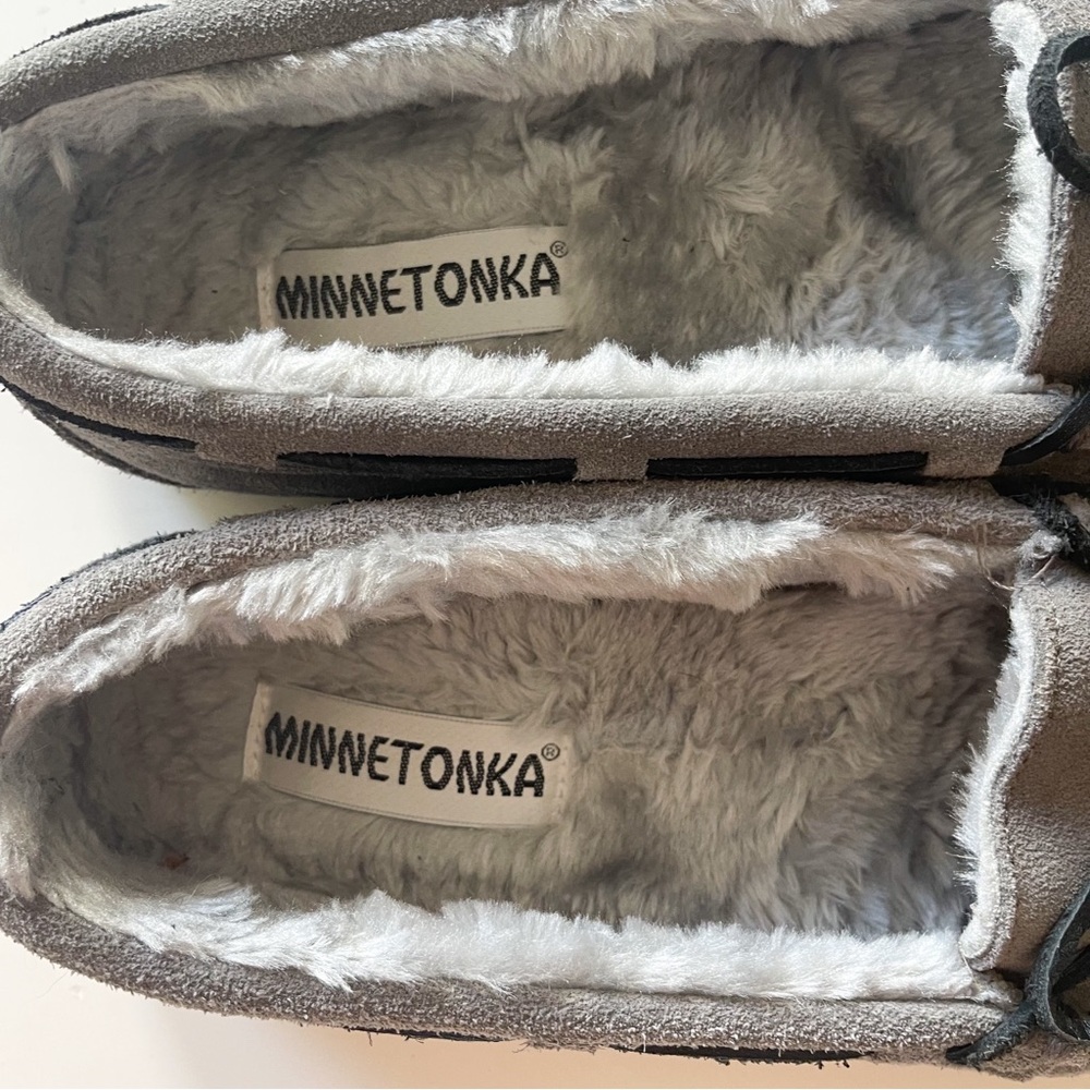 Minnetonka Cally Slippers - Picture 2 of 6